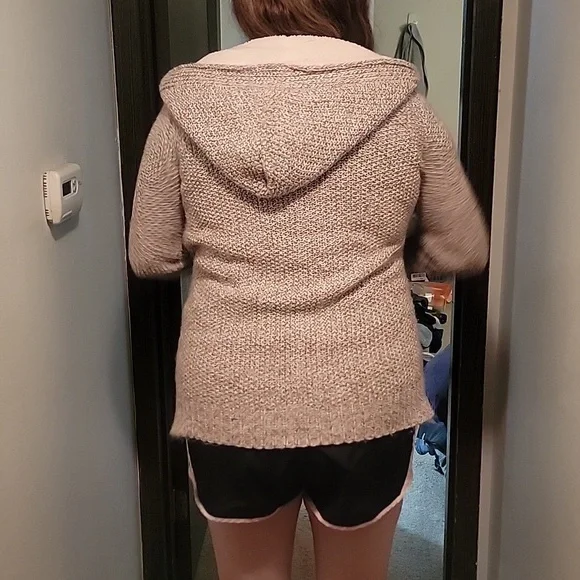 Like New, Knitted Fleece Cardigan - Picture 2 of 5